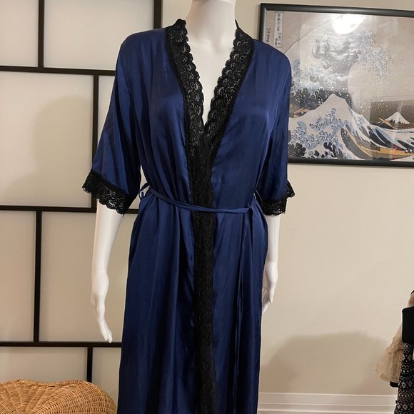 dark blue satin night gown - Picture 4 of 4